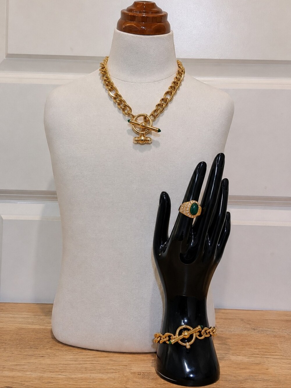 EUC Vintage 90s Gold Tone Curb Chain Necklace, Ring & Bracelet Set Toggle Clasp